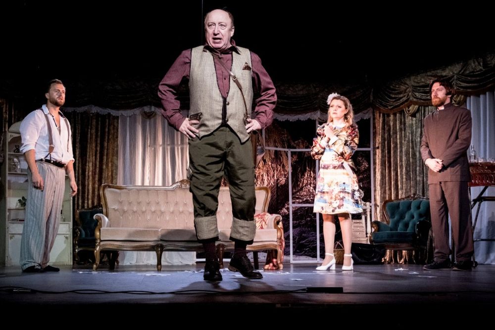 «ЛОВУШКА ДЛЯ ОДИНОКОГО МУЖЧИНЫ НА СЦЕНЕ ОРЛОВСКОГО ГОСУДАРСТВЕННОГО АКАДЕМИЧЕСКОГО ТЕАТРА ИМ. И.С. ТУРГЕНЕВА 9 ФЕВРАЛЯ 2026 В 19:00 2222.jpg