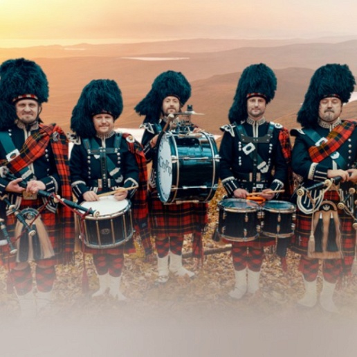 Оркестр волынщиков City Pipes. "Храброе Сердце" с песочным шоу. Оркестр волынщиков City Pipes. "Храброе Сердце" с песочным шоу.